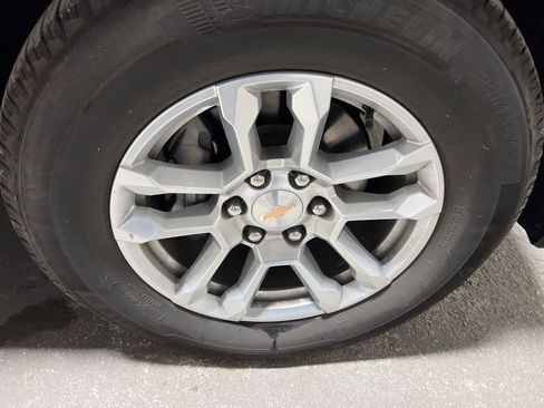 Used 2025 Chevrolet Tahoe LT image 42