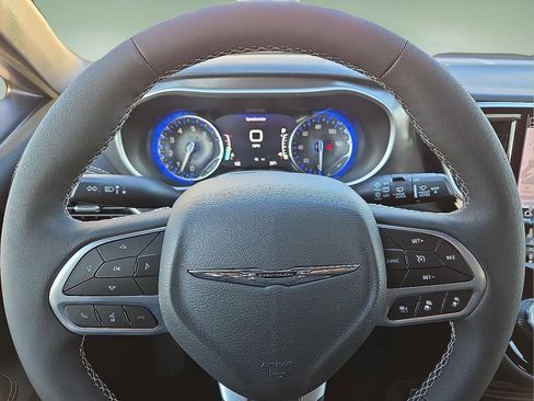 New 2026 Chrysler Pacifica Select image 24