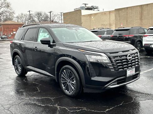 New 2026 Nissan Pathfinder SL AWD/4WD image 3