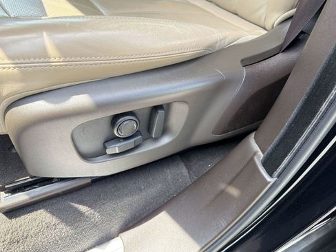 Used 2019 Land Rover Range Rover Sport HSE AWD/4WD image 13