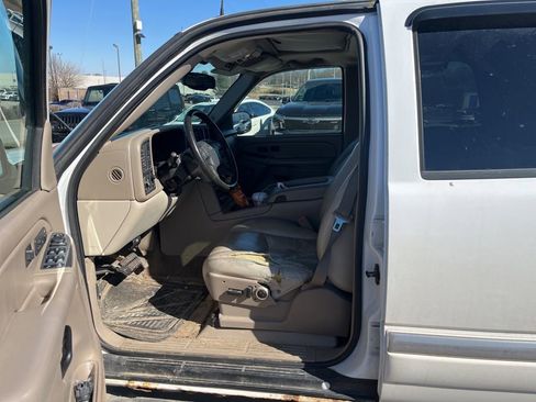 Used 2004 GMC Yukon SLT w/ 1SD Preferred Equipment Group image 6