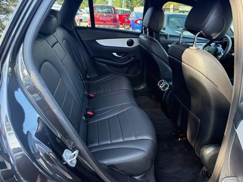 Used 2021 Mercedes-Benz GLC 300 image 13