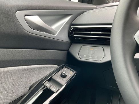 New 2026 Volkswagen ID.4 Pro AWD/4WD image 23