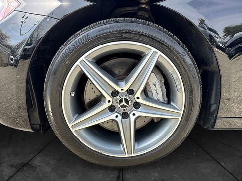 Used 2017 Mercedes-Benz E 300 4MATIC image 14