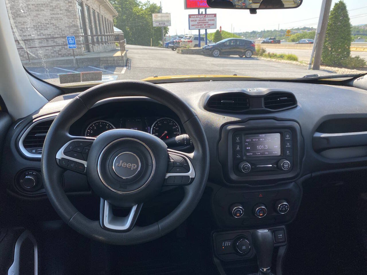 Used 2019 Jeep Renegade Sport w/ Sport Appearance Group AWD/4WD image 23