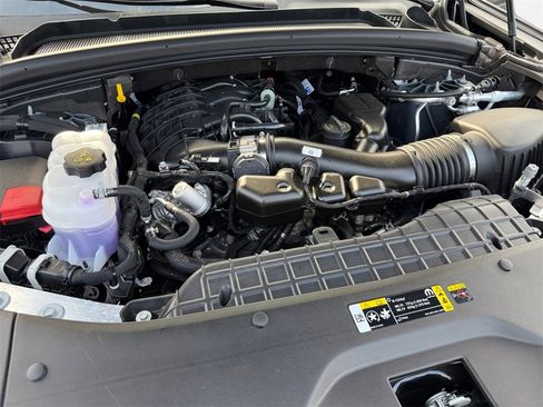 New 2025 Jeep Grand Cherokee Altitude image 18