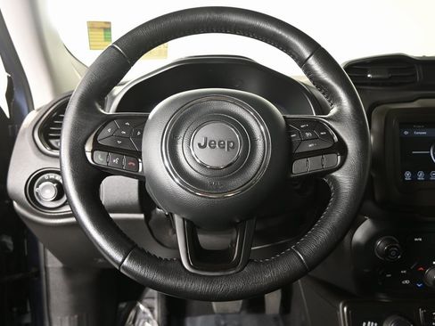 Used 2020 Jeep Renegade Altitude image 32