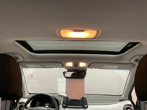 Used 2020 Hyundai Kona SEL Plus AWD/4WD image 31