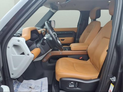 Used 2023 Land Rover Defender 130 First Edition image 22