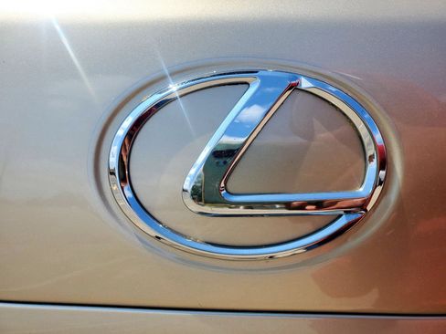 Used 2004 Lexus RX 330 AWD w/ Premium Plus Pkg image 16