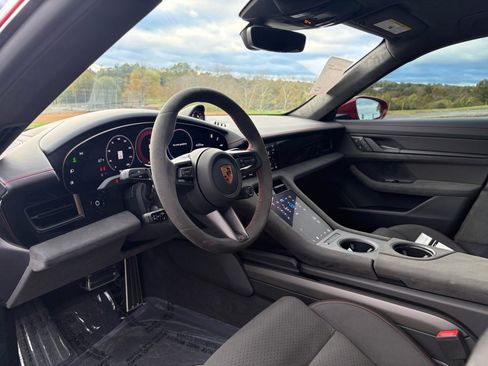 New 2025 Porsche Taycan GTS image 4