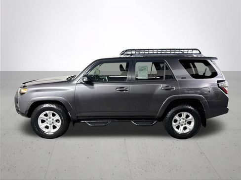 Used 2016 Toyota 4Runner SR5 RWD image 9