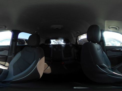 Used 2025 Chevrolet TrailBlazer LT FWD image 47