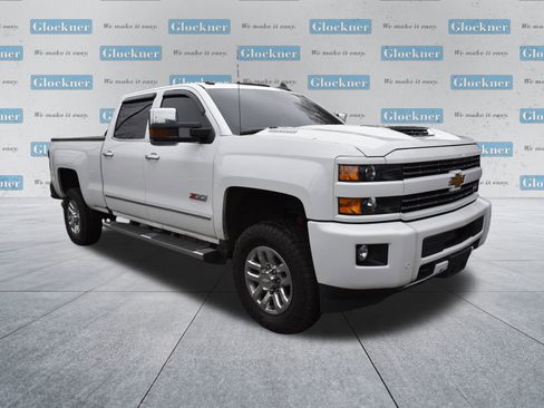 Used 2019 Chevrolet Silverado 3500 LTZ image 3