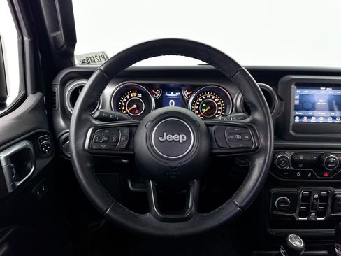 Used 2022 Jeep Wrangler Unlimited Sport AWD/4WD image 3