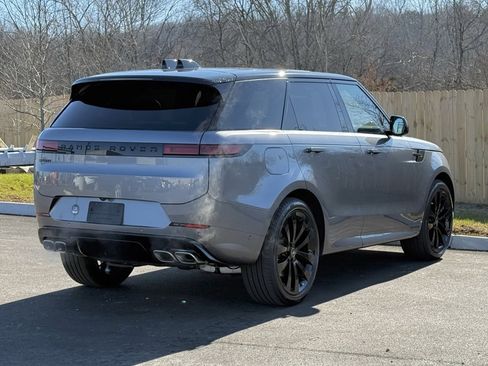 New 2025 Land Rover Range Rover Sport Dynamic SE image 6