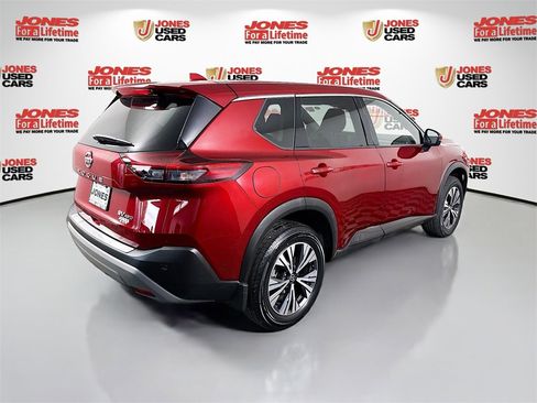 Certified 2021 Nissan Rogue SV image 16
