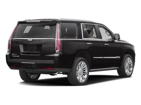 Used 2016 Cadillac Escalade Platinum AWD/4WD image 2
