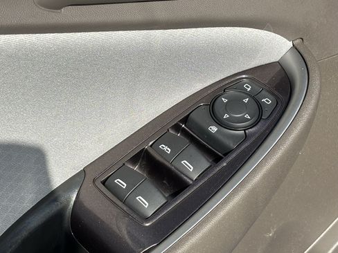 Used 2023 Chevrolet Malibu LT FWD image 16