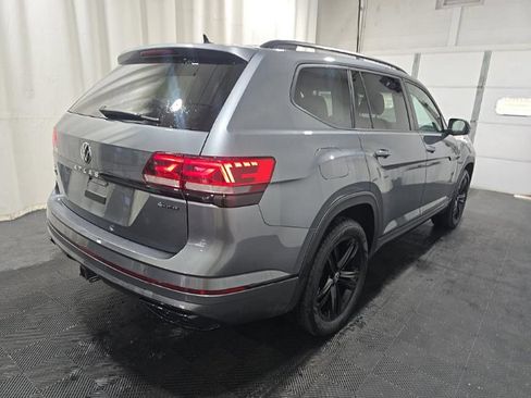Used 2023 Volkswagen Atlas SEL R-Line AWD/4WD image 4