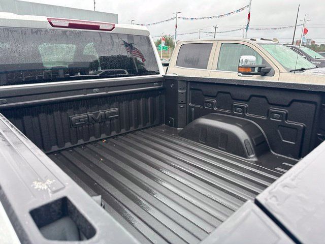 Used 2025 GMC Sierra 1500 AT4 AWD/4WD image 8