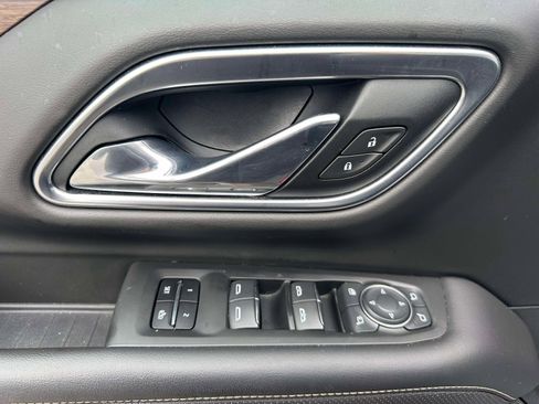 Used 2021 Chevrolet Tahoe Premier image 23