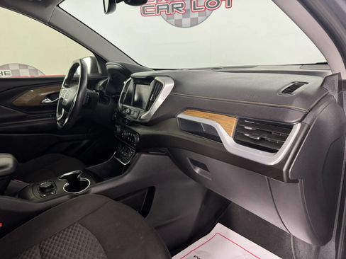 Used 2020 GMC Terrain SLE w/ Driver Convenience Package FWD image 12