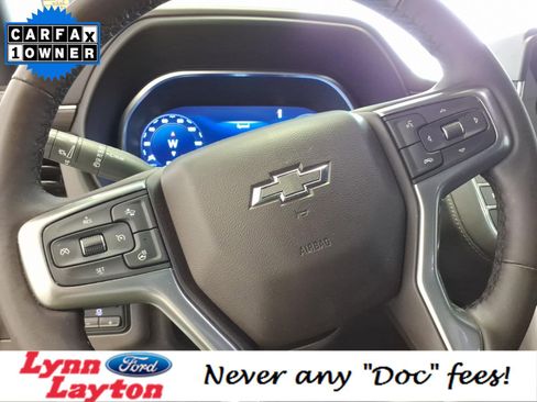 Used 2024 Chevrolet Suburban Z71 w/ Luxury Package image 21