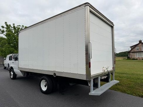 Used 2019 Ford E-350 and Econoline 350 Super Duty w/ Power Windows & Locks Group RWD image 3