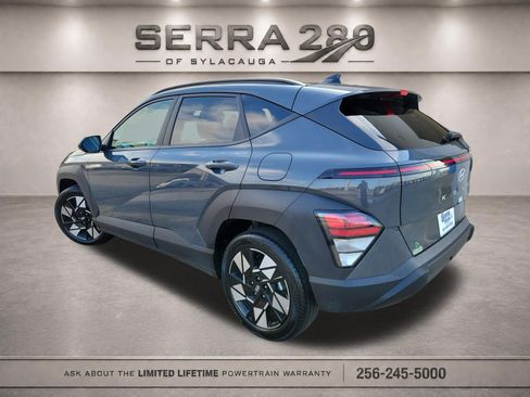 Used 2025 Hyundai Kona SEL FWD image 7