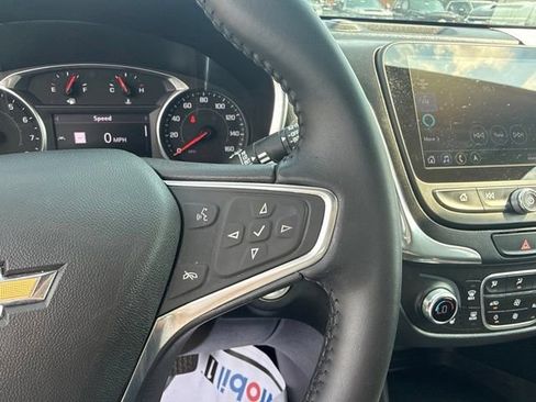 Used 2020 Chevrolet Equinox LT FWD image 17