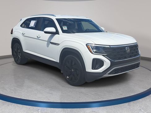 Used 2024 Volkswagen Atlas Cross Sport SE w/ Black Wheel Package AWD/4WD image 3