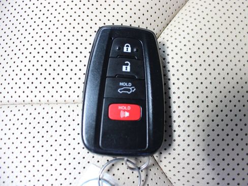 Used 2023 Toyota Highlander Platinum AWD/4WD image 53