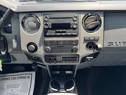 Used 2014 Ford F250 XLT w/ Snow Plow Prep Package AWD/4WD image 21