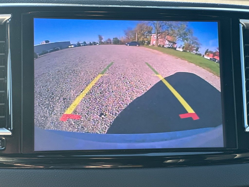 Used 2025 Chrysler Pacifica Select FWD image 22