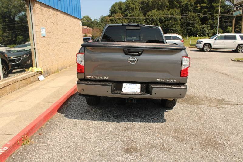 Used 2021 Nissan Titan SV w/ SV Convenience Package AWD/4WD image 5