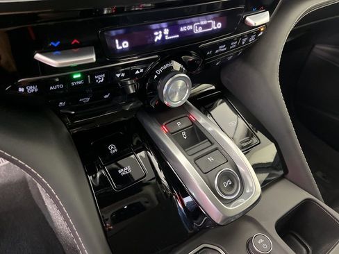 Certified 2023 Acura MDX SH-AWD w/ Advance Package image 35