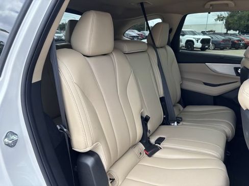 Used 2024 Acura MDX w/ Technology Package FWD image 24