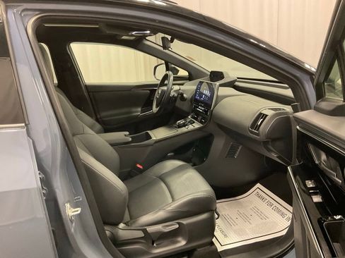 Used 2023 Subaru Solterra AWD image 9