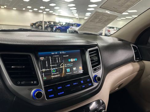 Used 2016 Hyundai Tucson Limited w/ Option Group 03 FWD image 20