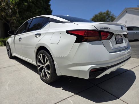 Used 2019 Nissan Altima 2.5 S FWD image 16