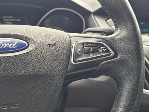 Used 2017 Ford Focus ST FWD image 21