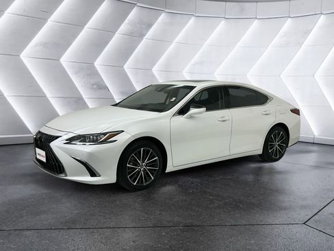 Used 2023 Lexus ES 350 w/ Premium Package image 3