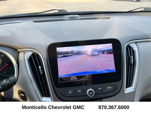 Used 2023 Chevrolet Malibu LT image 20