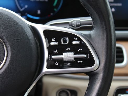 Certified 2022 Mercedes-Benz GLE 350 4MATIC w/ Premium Package image 16