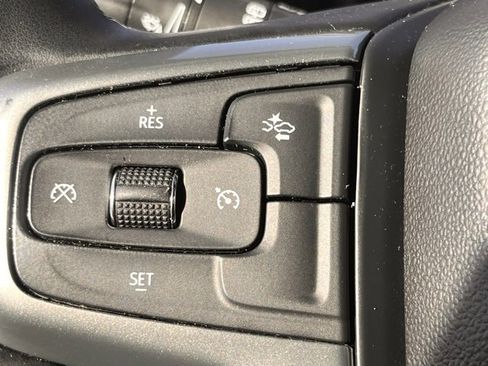 Used 2023 Chevrolet Suburban LT image 15