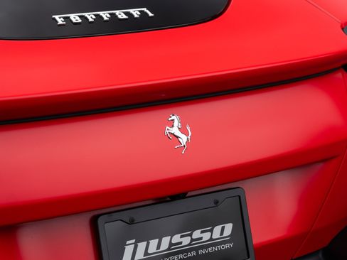 Used 2023 Ferrari Roma RWD image 21