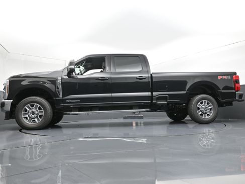 New 2026 Ford F350 Lariat w/ FX4 Off-Road Package image 13