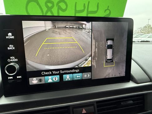 Used 2023 Honda Pilot Elite image 25