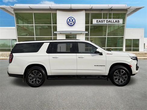 Used 2024 Chevrolet Suburban Z71 w/ Off-Road Capability Package image 2